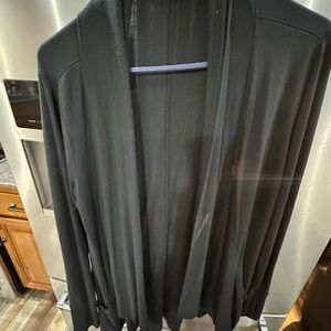 Athleta Black Open-Front Pranayama Weap size medium